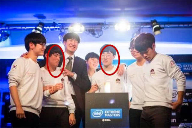 逼迫蓝黑在 逼迫蓝黑在