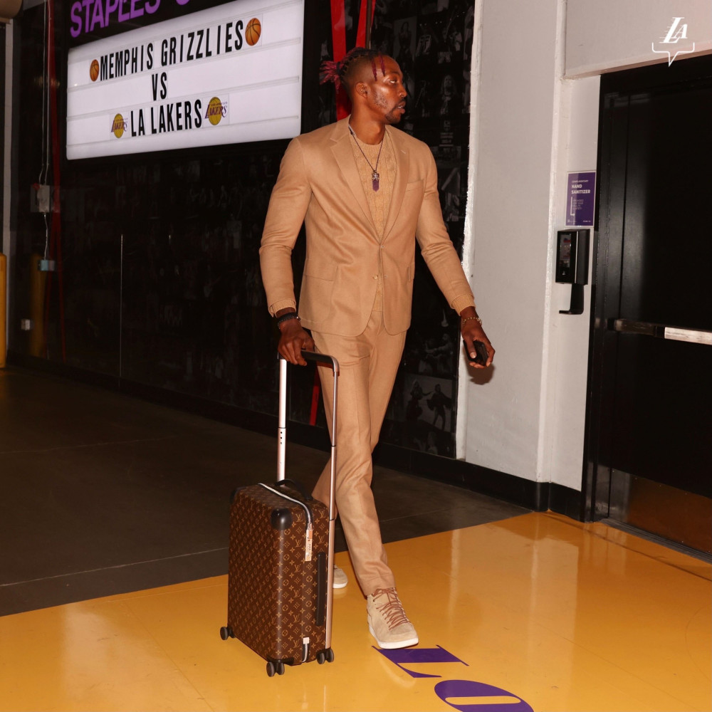 命中底角三 命中底角三